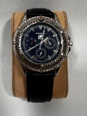 VINTAGE FOSSIL BLUE BQ8768 CHRONO LOOK WATCH BLACK DIAL TACTICAL TECH Y2K